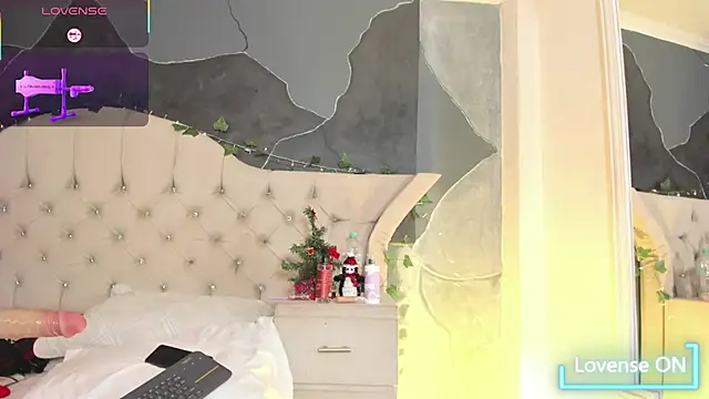 AmbarFoxx  online show from 5, 12, 2025