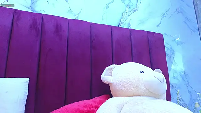 PrincePoppy online show from 27, 10, 2025