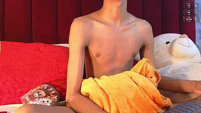 PrincePoppy online show from 30, 10, 2025