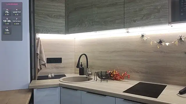 miss bubbles  online show from 29, 10, 2025