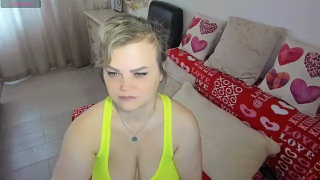 Snapshot of MildMature chatting on 24, 5, 2026 MildMature online show from 24, 5, 2026