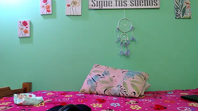 Snapshot of gatitasexygatitasexy chatting on 23, 10, 2025 gatitasexygatitasexy online show from 23, 10, 2025