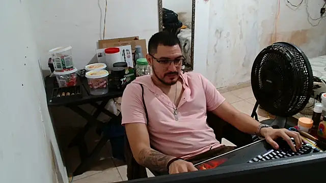 Leonino231 online show from 9, 11, 2025