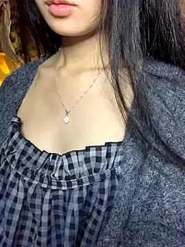 Snapshot of Nhinhi18 chatting on 14, 11, 2025 Nhinhi18 online show from 14, 11, 2025