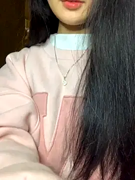 Snapshot of Nhinhi18 chatting on 28, 11, 2025 Nhinhi18 online show from 28, 11, 2025