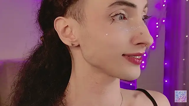 Queen of tease online show from 18, 4, 2026