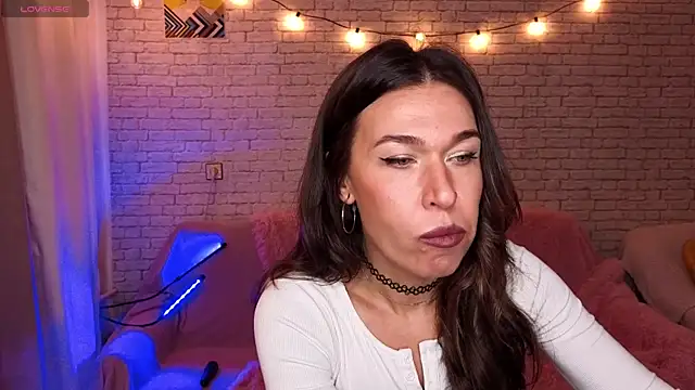 ReginaFoXXXy online show from 28, 10, 2025