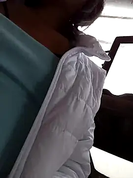 Snapshot of Tendercouple1 chatting on 5, 11, 2025 Tendercouple1 online show from 5, 11, 2025