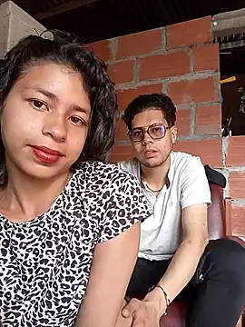 Snapshot of Tendercouple1 chatting on 19, 11, 2025 Tendercouple1 online show from 19, 11, 2025