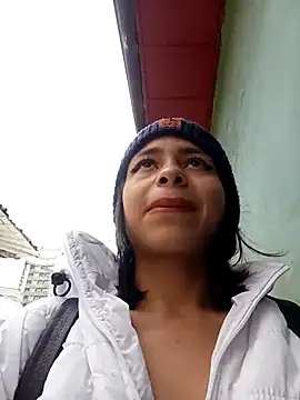 Snapshot of Tendercouple1 chatting on 28, 11, 2025 Tendercouple1 online show from 28, 11, 2025