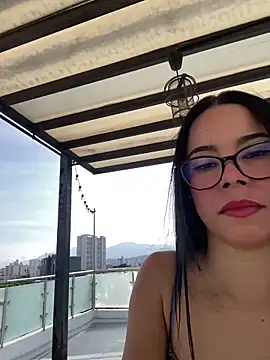 Snapshot of lesly_cutee chatting on 6, 5, 2026 lesly cutee online show from 6, 5, 2026