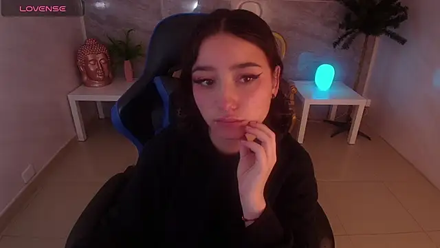 Snapshot of venuss09_s chatting on 20, 9, 2025 venuss09 s online show from 20, 9, 2025