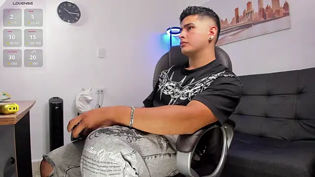  Juanes online show from 27, 10, 2025