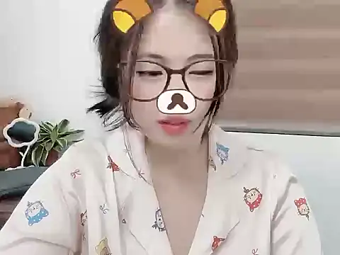 Amelia-babee online show from 13, 9, 2025