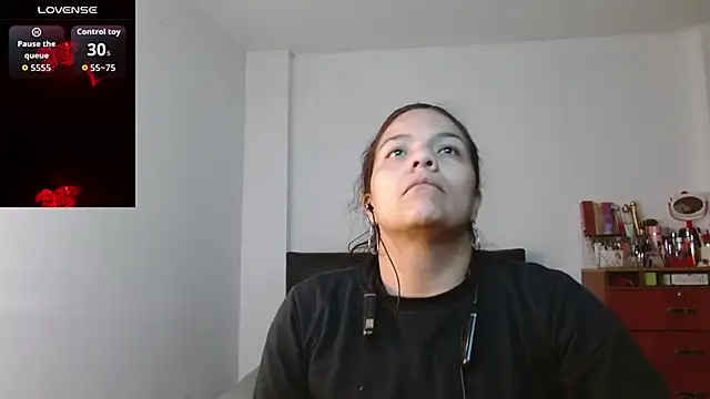 Snapshot of Megan_Milf__ chatting on 16, 2, 2026 Megan Milf online show from 16, 2, 2026