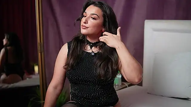 Snapshot of EmmaDallas chatting on 3, 7, 2026 EmmaDallas online show from 3, 7, 2026