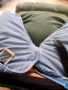 Snapshot of pullitoff chatting on 28, 11, 2025 pullitoff online show from 28, 11, 2025