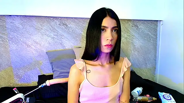 Snapshot of Dixie_grey1 chatting on 22, 10, 2025 Dixie grey1 online show from 22, 10, 2025