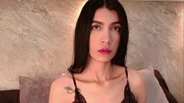 Snapshot of Dixie_grey1 chatting on 25, 10, 2025 Dixie grey1 online show from 25, 10, 2025