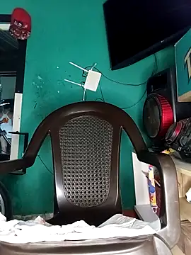 Snapshot of hotmom33 chatting on 16, 9, 2025 hotmom33 online show from 16, 9, 2025