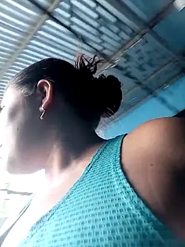 Snapshot of hotmom33 chatting on 28, 9, 2025 hotmom33 online show from 28, 9, 2025