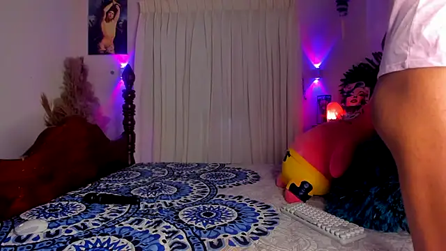 Snapshot of beauty_doll1 chatting on 18, 9, 2025 beauty doll1 online show from 18, 9, 2025