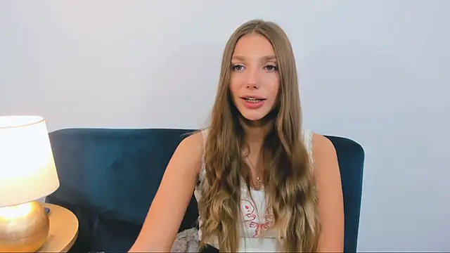Snapshot of EmmaGorgeous chatting on 24, 9, 2025 EmmaGorgeous online show from 24, 9, 2025