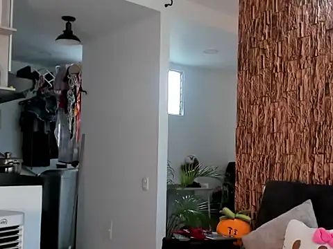 Snapshot of lia_rip01 chatting on 27, 10, 2025 lia rip01 online show from 27, 10, 2025