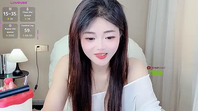 Snapshot of CeeKie chatting on 17, 9, 2025 CeeKie online show from 17, 9, 2025