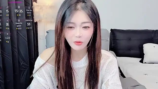 Snapshot of CeeKie chatting on 22, 10, 2025 CeeKie online show from 22, 10, 2025