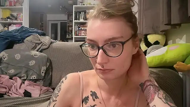 Snapshot of harleyblair chatting on 2, 7, 2026 harleyblair online show from 2, 7, 2026