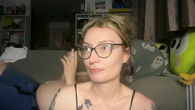 Snapshot of harleyblair chatting on 8, 7, 2026 harleyblair online show from 8, 7, 2026