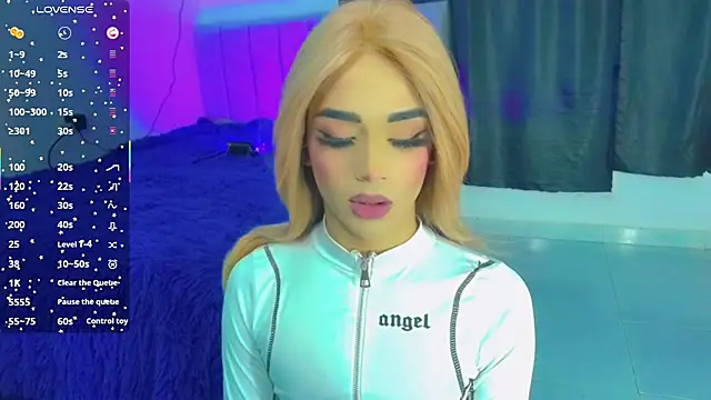 Snapshot of HANNAH_BACKERS chatting on 31, 10, 2025 HANNAH BACKERS online show from 31, 10, 2025