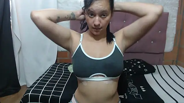 Snapshot of annie_clark2 chatting on 14, 1, 2026 annie clark2 online show from 14, 1, 2026