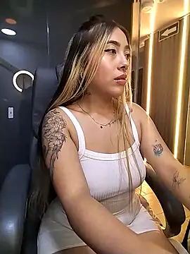  ManuVeelez online show from 14, 12, 2025