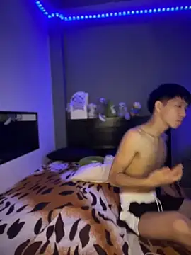 Snapshot of Kailertwink chatting on 11, 2, 2026 Kailertwink online show from 11, 2, 2026