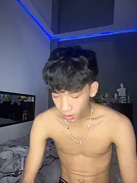 Snapshot of Kailertwink chatting on 18, 6, 2026 Kailertwink online show from 18, 6, 2026