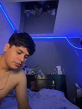 Snapshot of Kailertwink chatting on 2, 7, 2026 Kailertwink online show from 2, 7, 2026