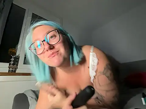 lablonde2025 online show from 30, 9, 2025