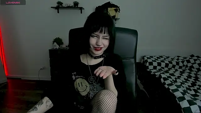 LiyaLuna online show from 6, 2, 2026