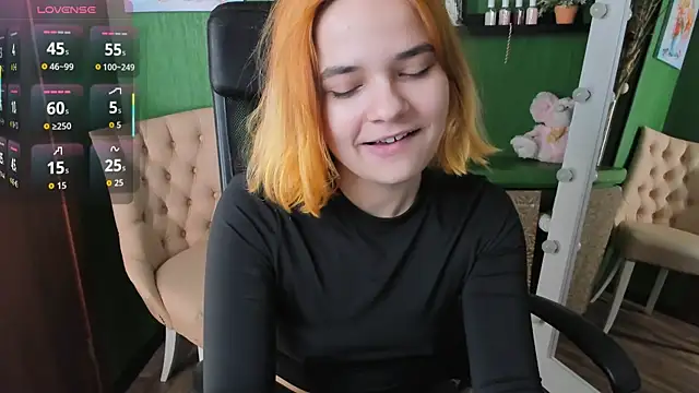 Snapshot of Gina_Dawson chatting on 5, 11, 2025 Gina Dawson online show from 5, 11, 2025