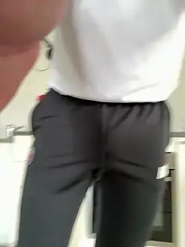 Toysboy67bi online show from 16, 4, 2026