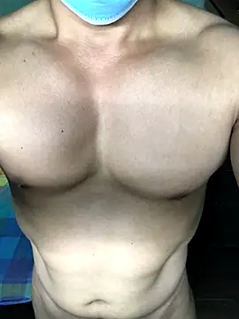 Snapshot of Huynh-duc-huy chatting on 18, 11, 2025 Huynh-duc-huy online show from 18, 11, 2025