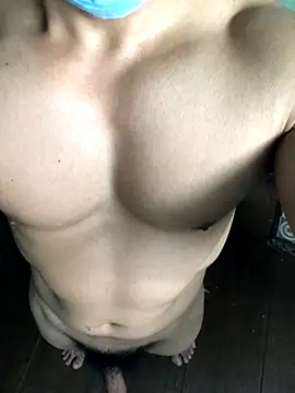 Snapshot of Huynh-duc-huy chatting on 27, 11, 2025 Huynh-duc-huy online show from 27, 11, 2025