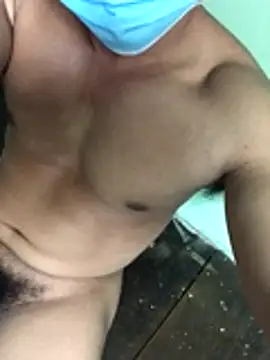 Snapshot of Huynh-duc-huy chatting on 1, 12, 2025 Huynh-duc-huy online show from 1, 12, 2025