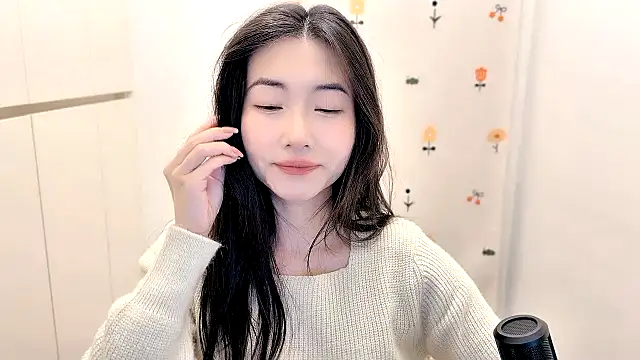 Rosalind xixi online show from 10, 11, 2025