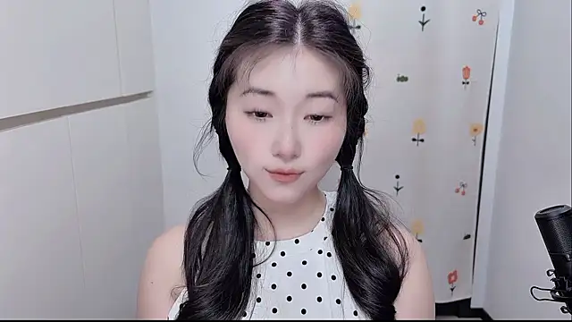 Snapshot of Rosalind_xixi chatting on 7, 6, 2026 Rosalind xixi online show from 7, 6, 2026
