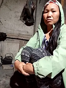 Snapshot of TinTin321 chatting on 8, 2, 2026 TinTin321 online show from 8, 2, 2026