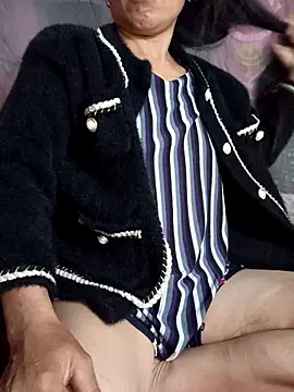 Snapshot of TinTin321 chatting on 13, 2, 2026 TinTin321 online show from 13, 2, 2026