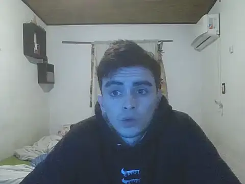 Snapshot of Rodrigo99_9 chatting on 7, 5, 2026 Rodrigo99 9 online show from 7, 5, 2026